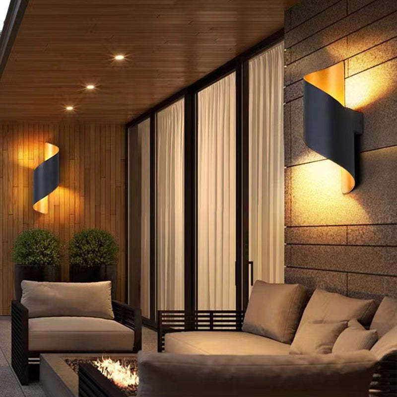 Travin Modern Outdoor Wall Lamp — Spiral Conch Shape, Black/White/Gold