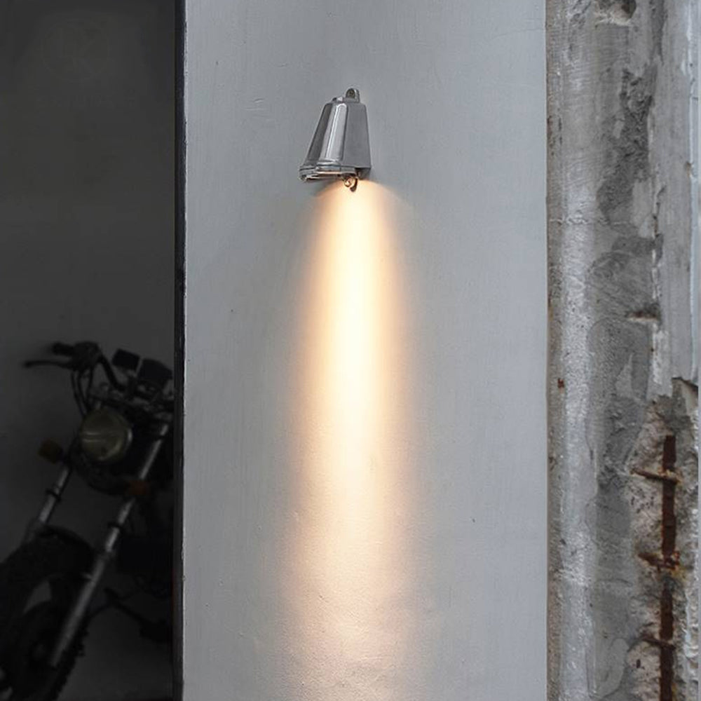Ray industriel klokkeformet væglampe i metal — sort, grå, kobberfarvet og aluminium