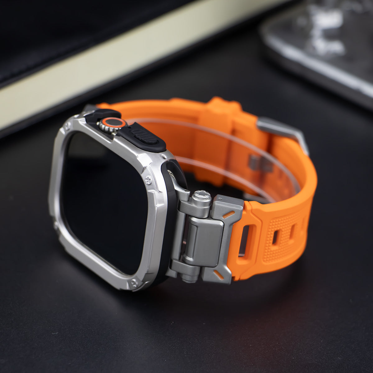 Capa 2 em 1 Explorer Tactical em Borracha Fluoro + TPU + PC para Apple Watch
