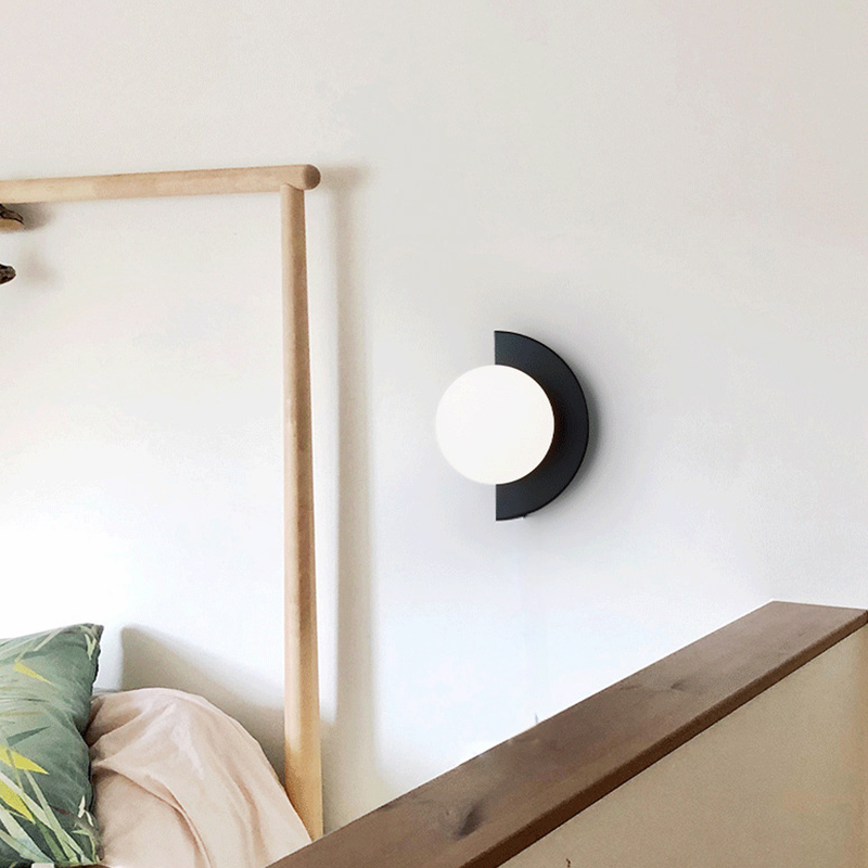 Vivi-sisäseinävalaisin — moderni LED-muotoilu mustana, valkoisena, vaaleanpunaisena, keltaisena tai punaisena