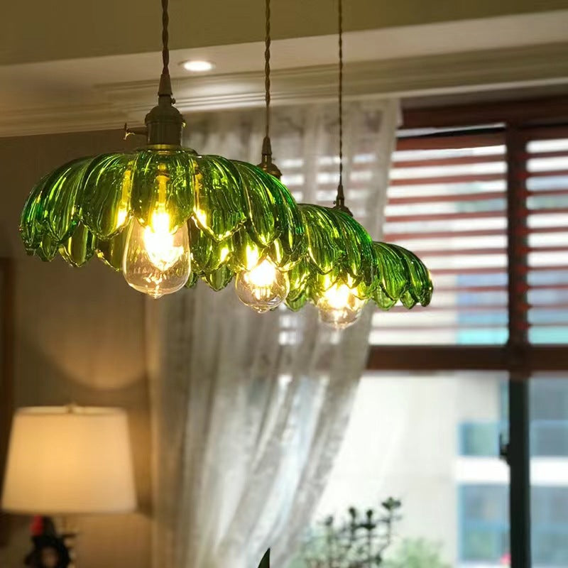 Retro LED závěsné svítidlo Valentina — barevný skleněný a kovový květinový design