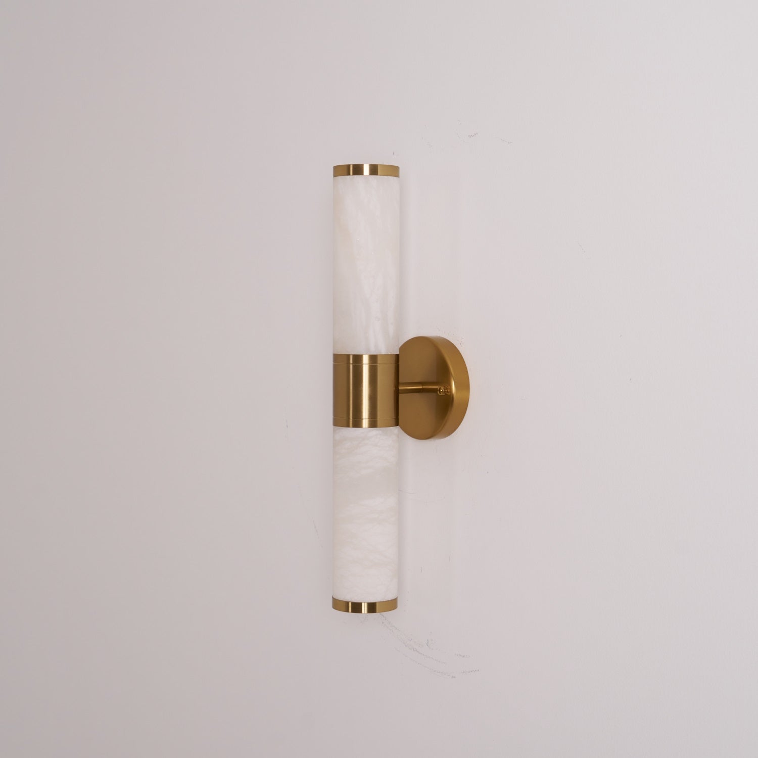 Lampatron-Alabaster-Wandleuchte – Art-déco-Design, zwei transluzente Schirme