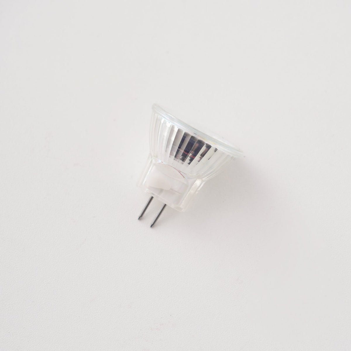 Ampoules LED – Compatibilité multi-culots G4 G9 GU10 E14 E27