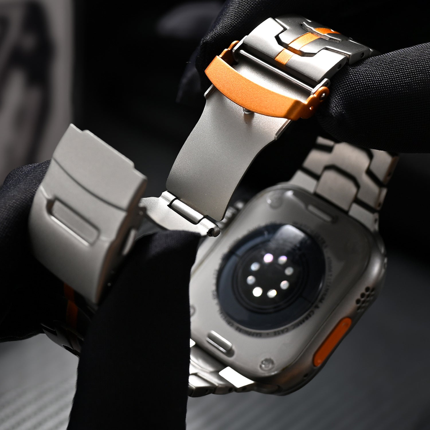 Pasek ze stopu tytanu do Apple Watch