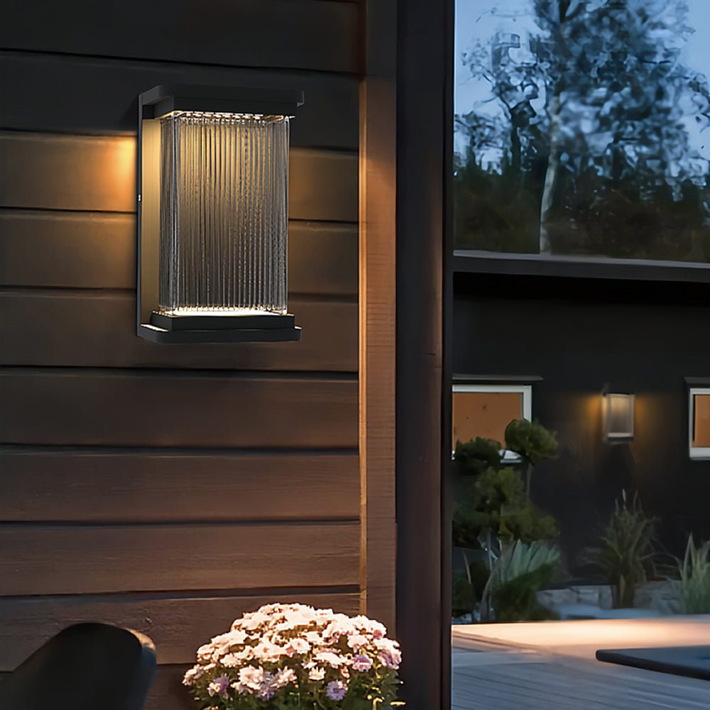 Ray minimalistisk rektangulær udendørs væglampe i glas — sort, IP65-klassificeret, pære inkluderet