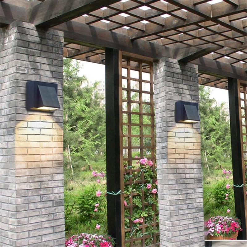 Applique murale LED en métal noir Vexto — design extérieur moderne
