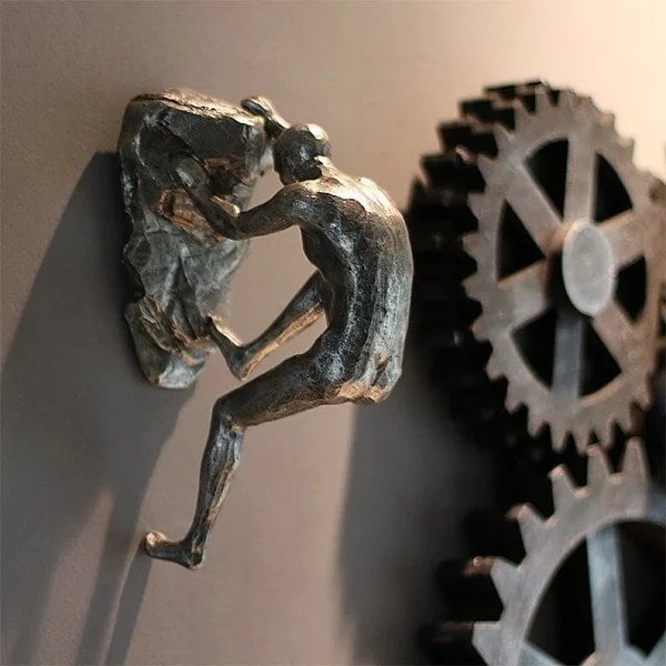 SummitWave Kletterer Skulptur Wandkunst für moderne Wohnkultur