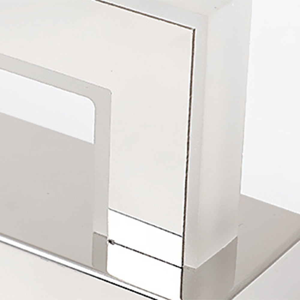Lampada da parete moderna Arisha per toeletta, rettangolare, bianco argento, con frontale a specchio