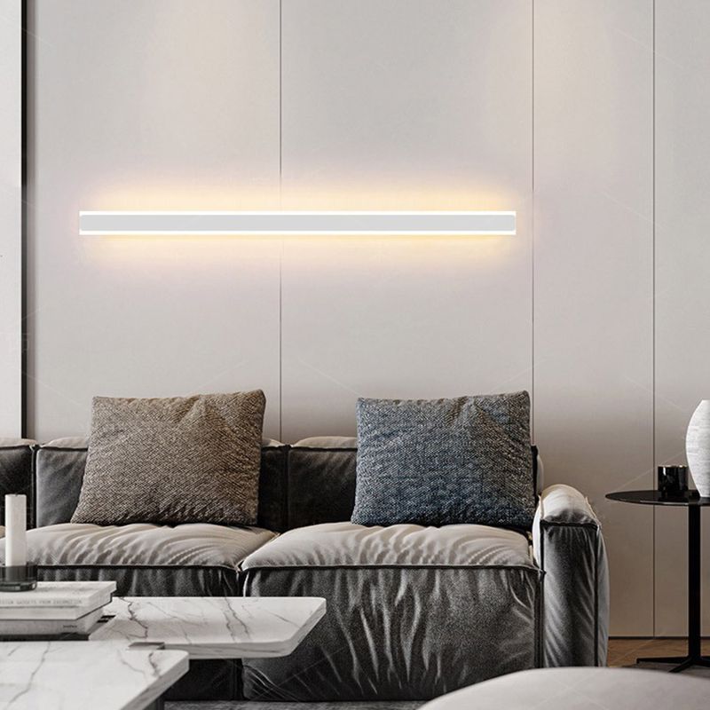 Applique murale linéaire en métal Gravo — minimaliste, câblée, or/noir/blanc
