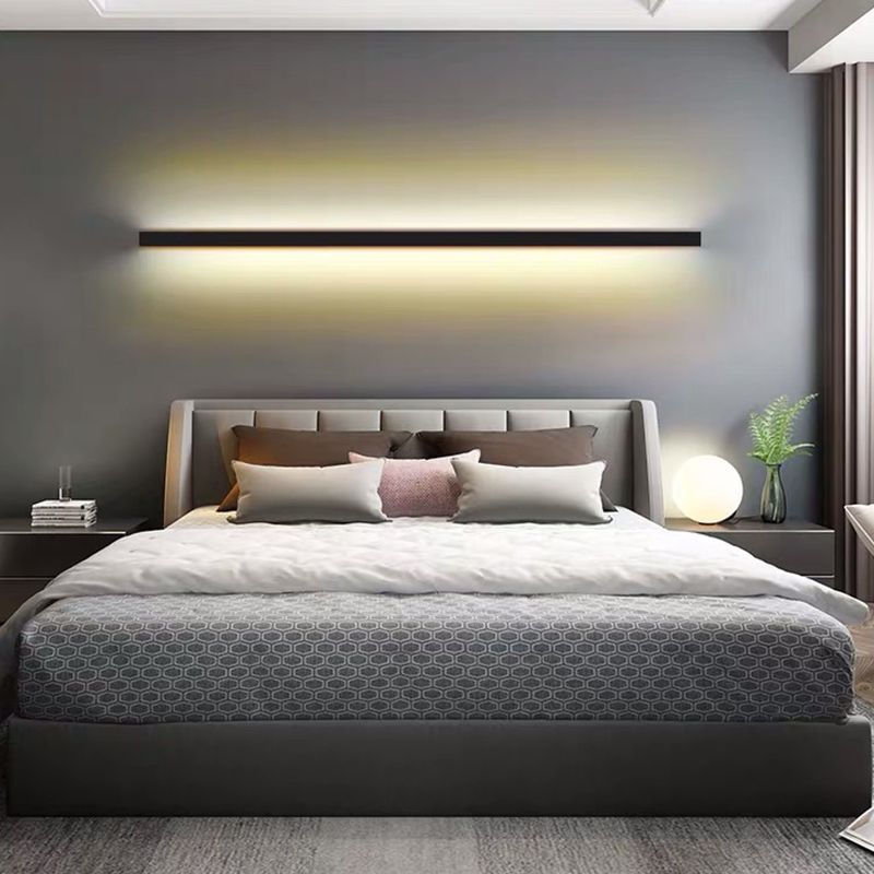 Applique murale linéaire en métal Gravo — minimaliste, câblée, or/noir/blanc