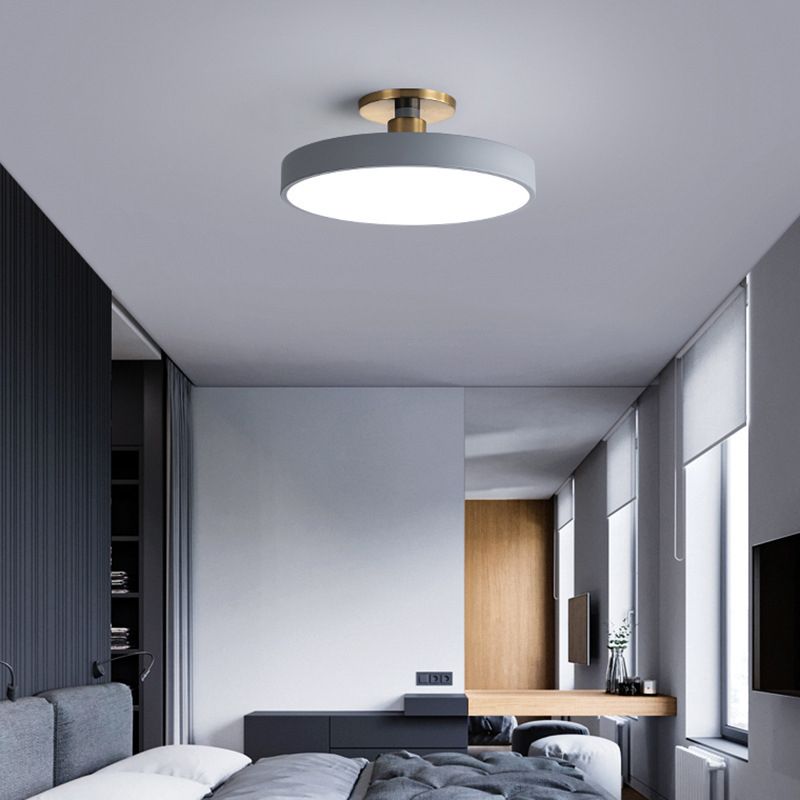 Nordycka minimalistyczna okrągła lampa sufitowa natynkowa