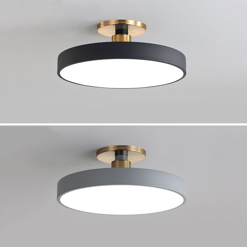 Nordycka minimalistyczna okrągła lampa sufitowa natynkowa