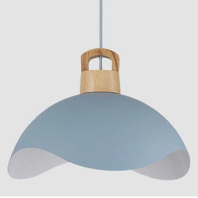 Suspension simple Valentina — abat-jour coloré, structure en bois et métal
