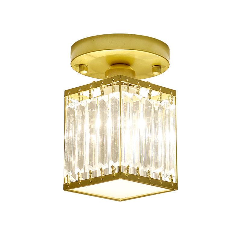 Liora | Chic Halvinfälld Lampa | Orntli