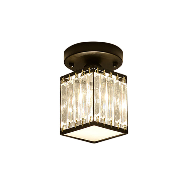 Liora | Chic Halvinfälld Lampa | Orntli