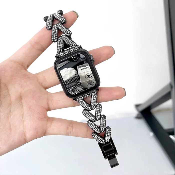 Luksusowa bransoletka w kształcie serca dla kobiet - paski do Apple Watch