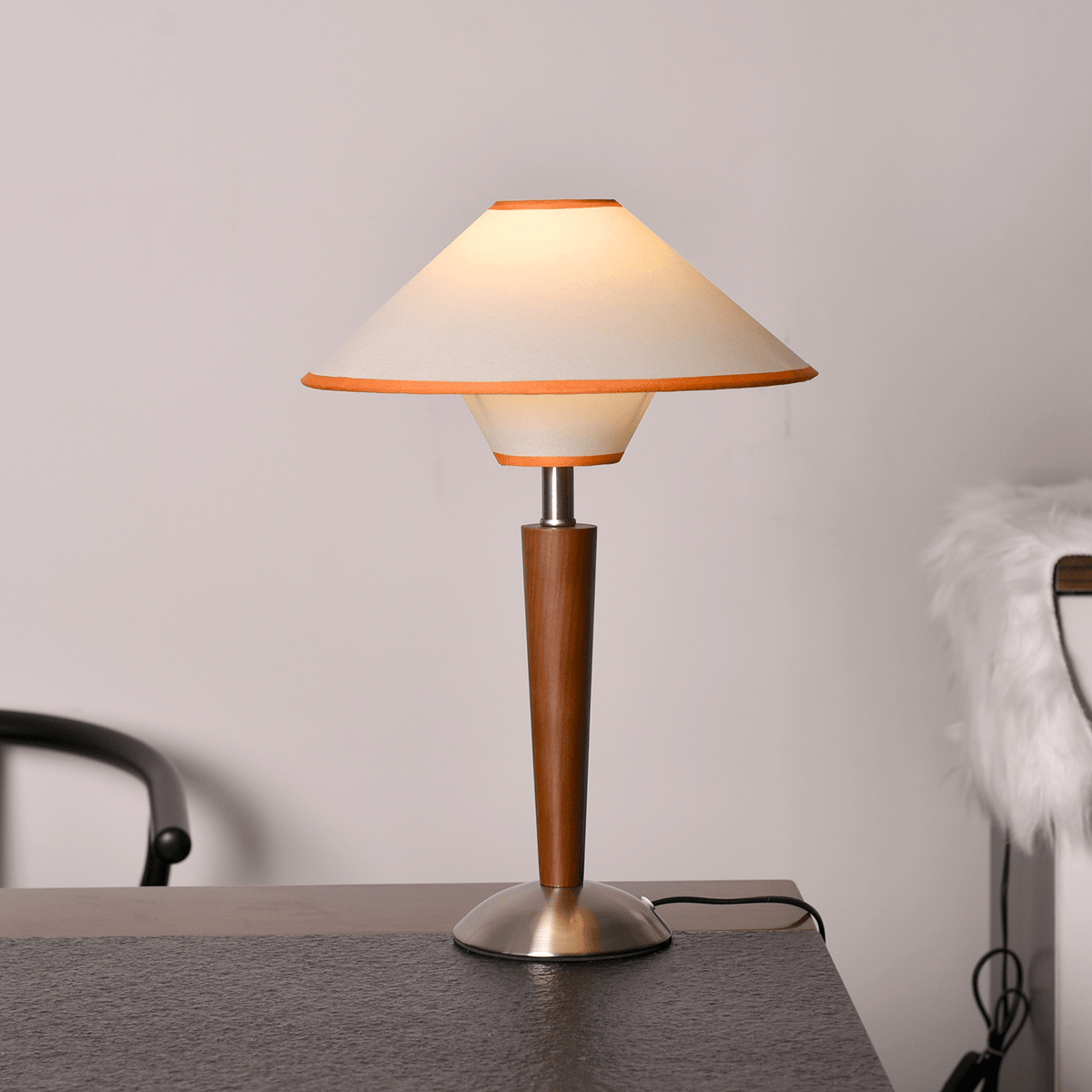 Talonwood Table Lamp — ∅11.8″ × H17.3″, Tan And Walnut Variant