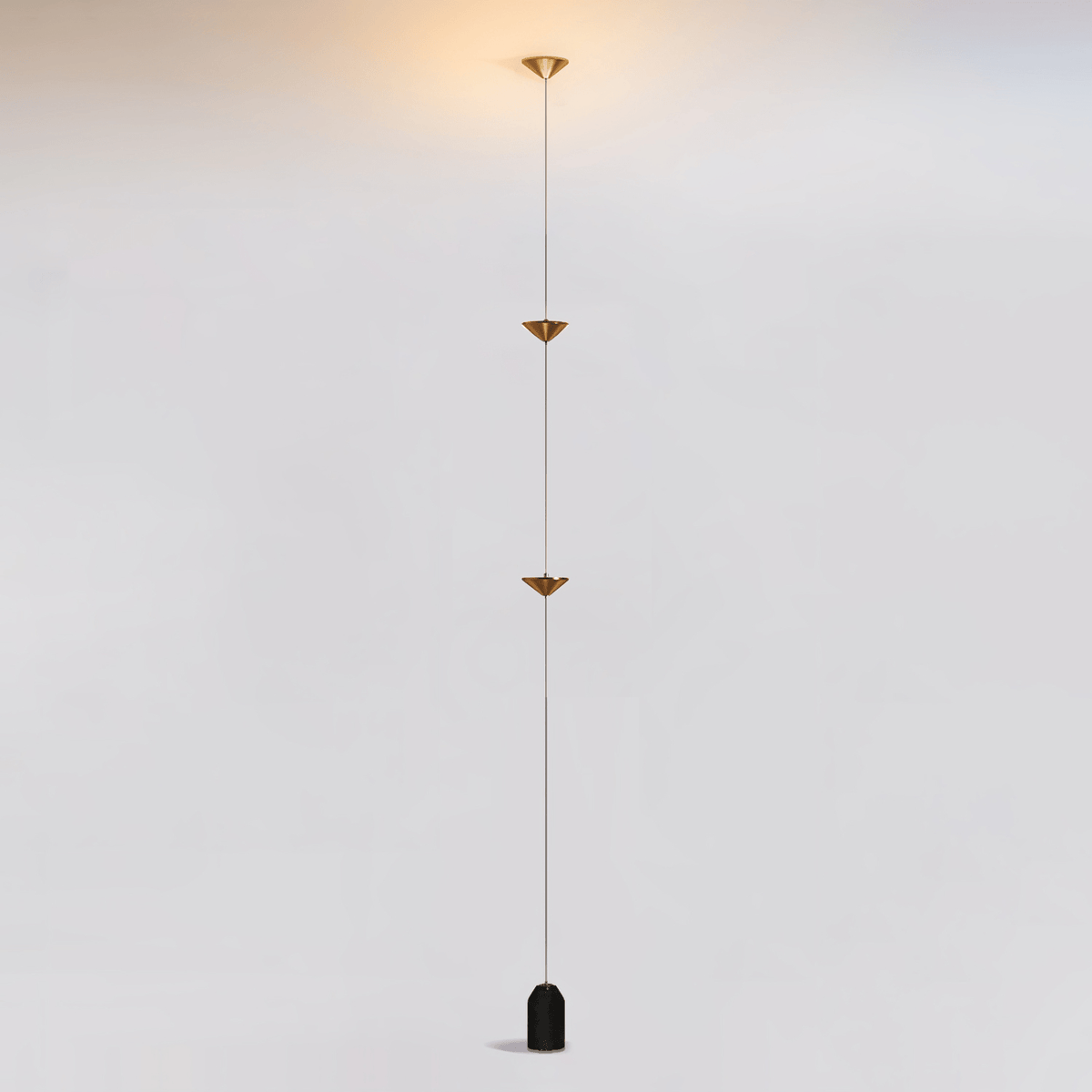 Soreluna 3- oder 4-flammige Stehlampe — Gold & Schwarz