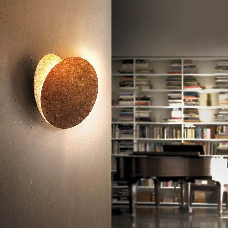 Arisha Wandleuchte - runde Mondfinsternis-Form, modernes minimalistisches Design