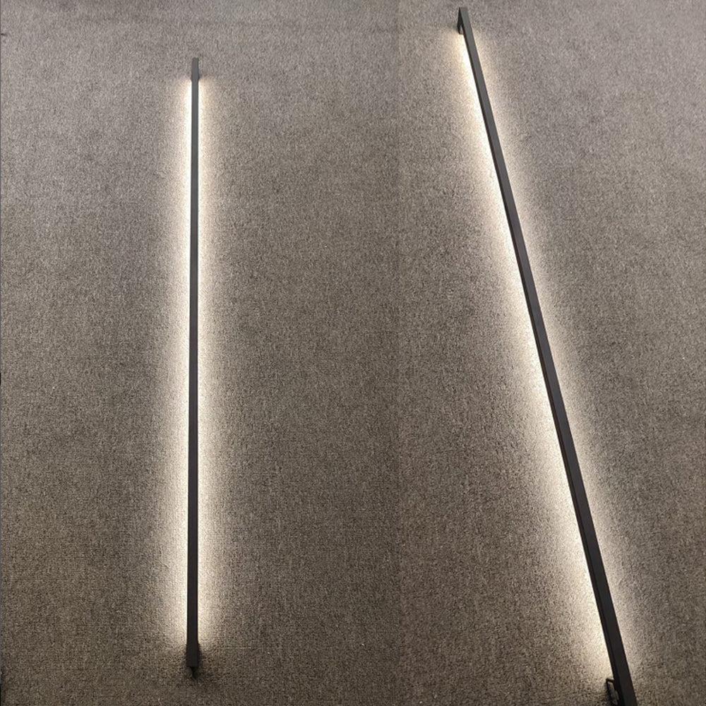 Moderní štíhlé nástěnné svítidlo Liora LED - černé lineární provedení, teplé/přirozené světlo