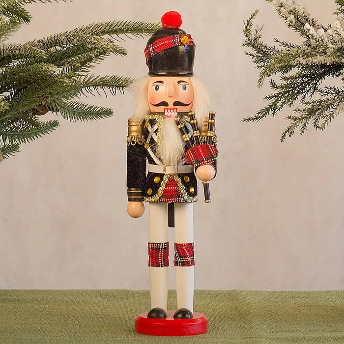 Vinterglans Tre Nøtteknekker Soldatfigur for Tidløs Juleglede
