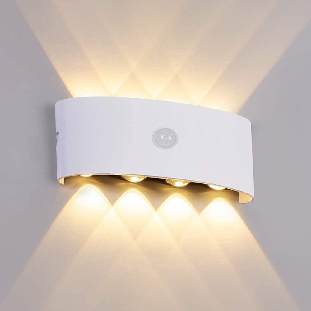Applique murale LED Ray moderne, minimaliste, à éclairage haut et bas — structure métallique simple, noir et blanc