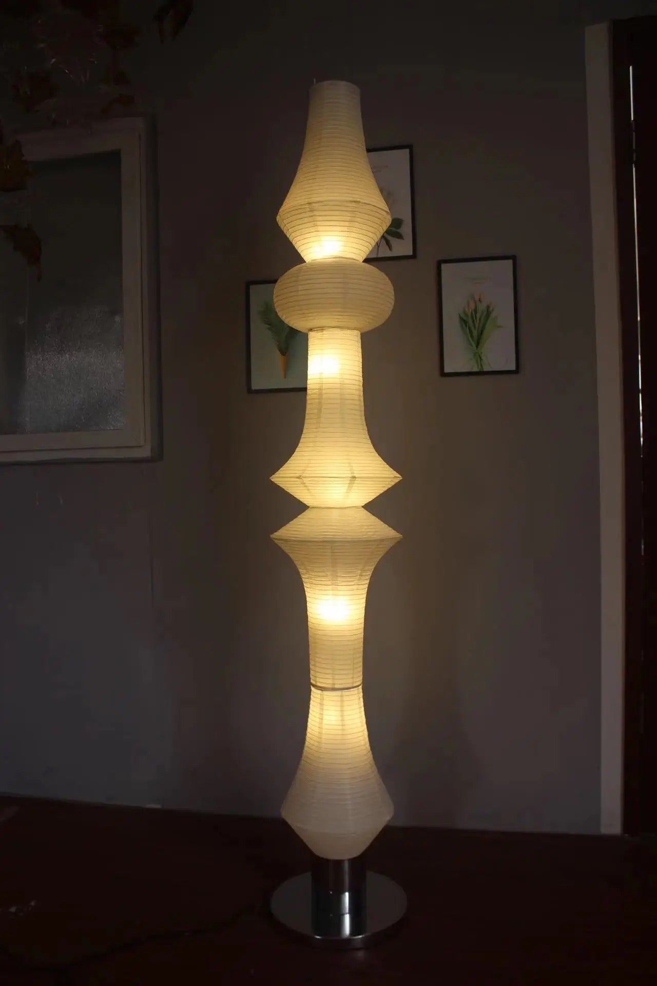 Nova Skulpturale Hängelampen mit japanischer minimalistischer Geometrie