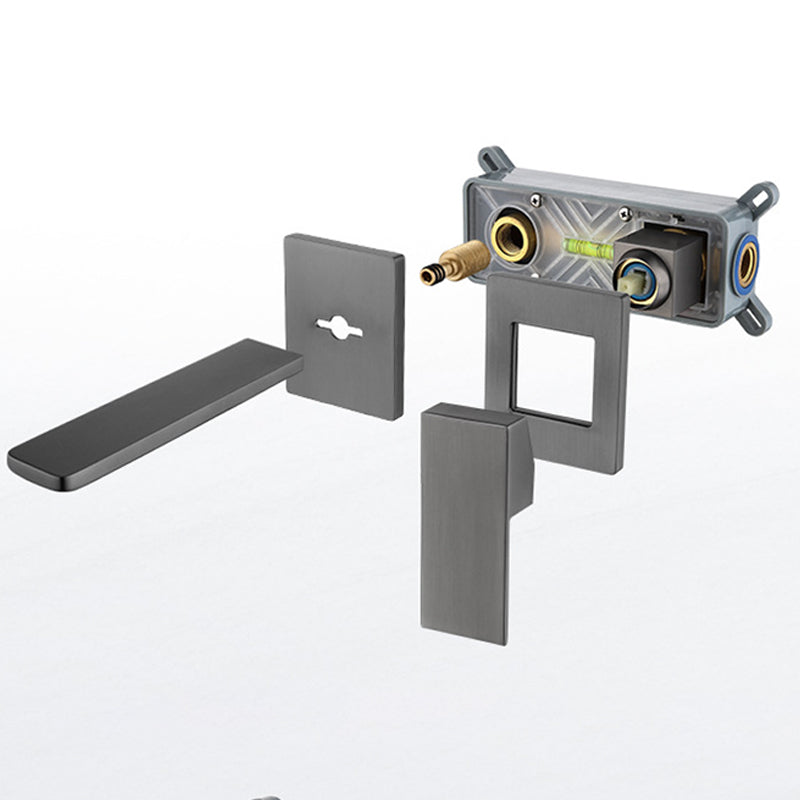 صنبور حوض حمام مثبت على الحائط بمقبض واحد مخفي