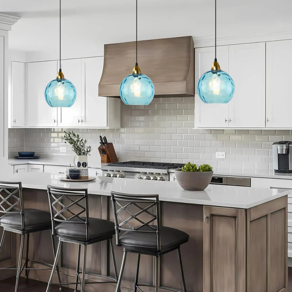 Moderní skleněné závěsné svítidlo ve tvaru koule - severský LED design