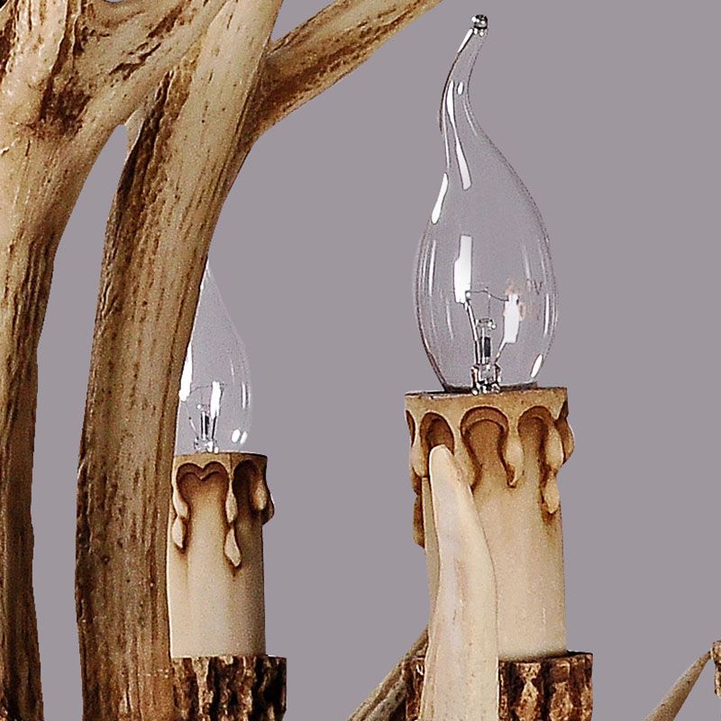 Lampadario retrò Silva in resina con corna e palchi di cervo, luce a candela