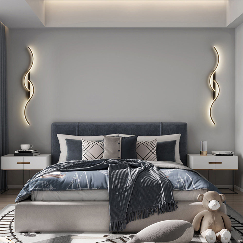 Lumor Modern Linear Wave Wall Lamp — Black & Gold, Dimmable