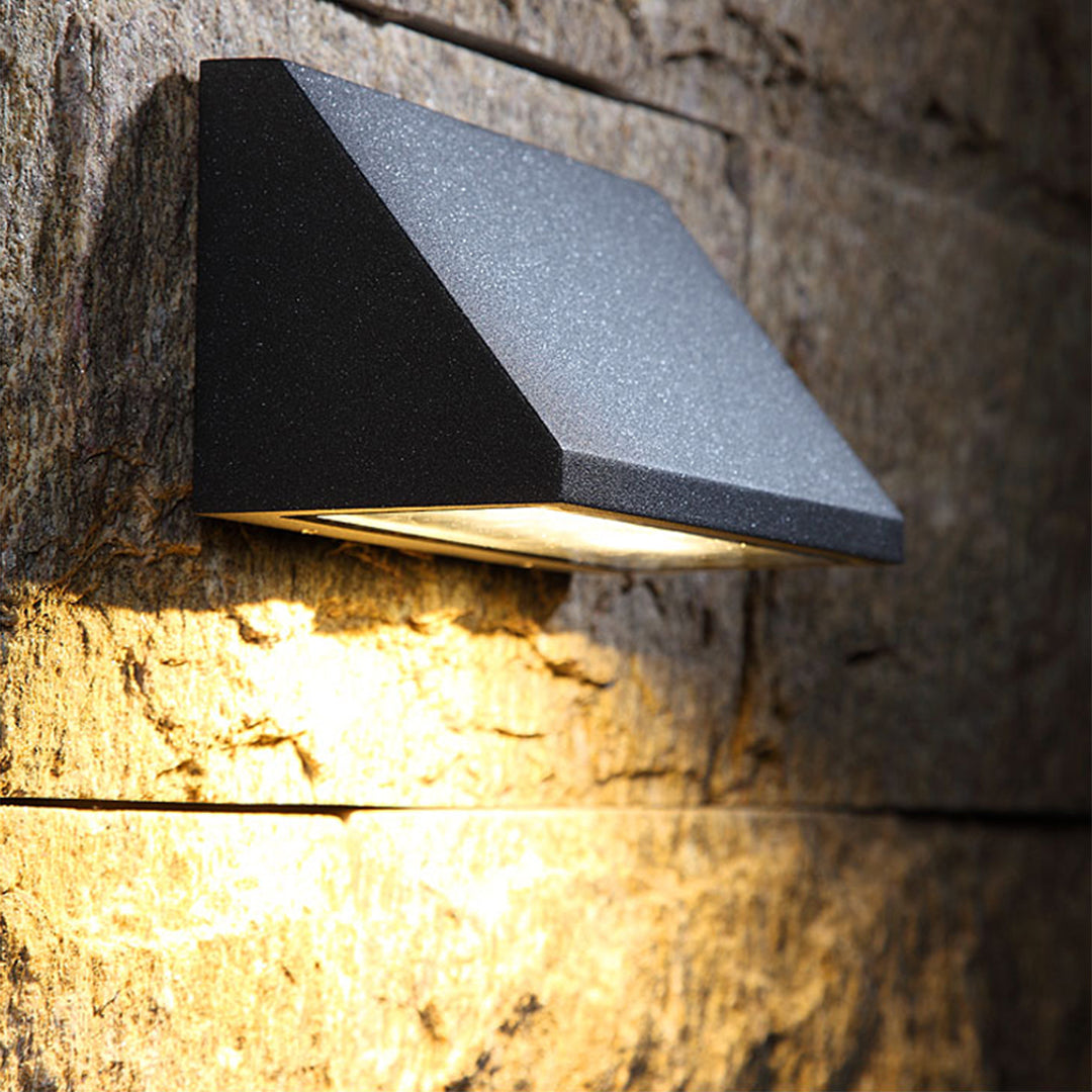 مصباح الحائط الزجاجي الخارجي العريض LED — تصميم عصري كلاسيكي