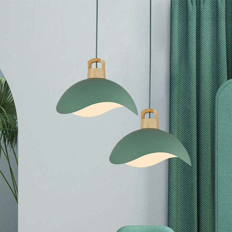 Suspension simple Valentina — abat-jour coloré, structure en bois et métal