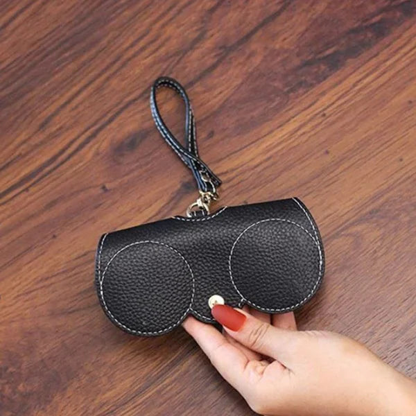 Custodia per occhiali da sole in pelle morbida NovaGuard ShadeShield