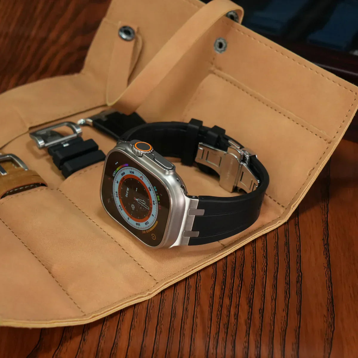 Cinturino in silicone di lusso con fibbia a farfalla AP per Apple Watch