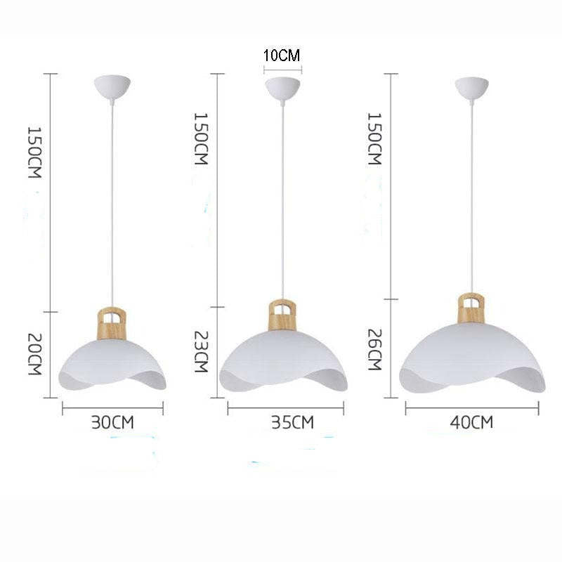 Suspension simple Valentina — abat-jour coloré, structure en bois et métal