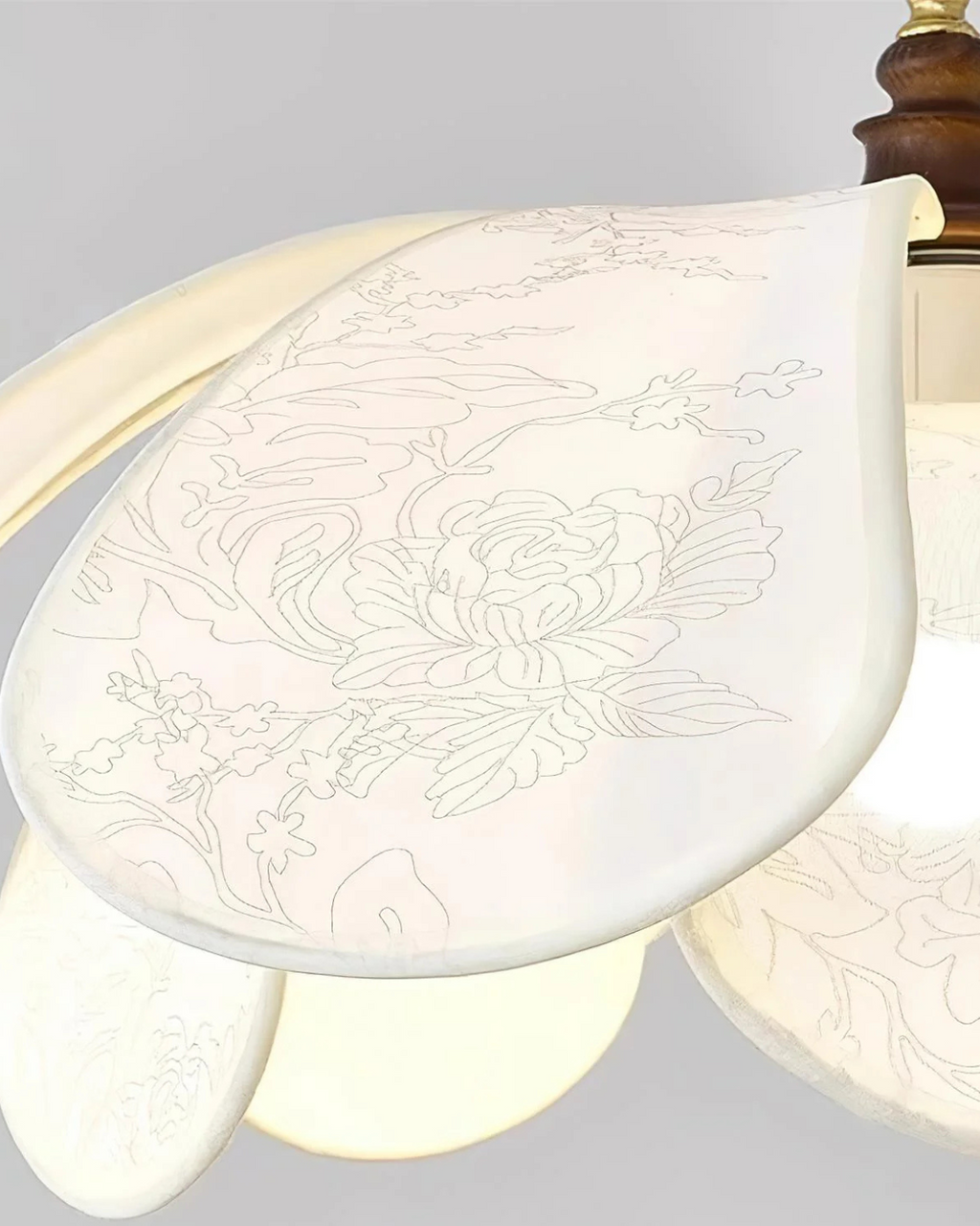 Aveline | Višeslojna viseća svjetiljka u obliku latica s umjetničkom elegancijom | Orntli