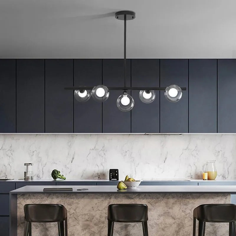Zesty linjär pendellampa — nordisk design, 5 eller 6 ljuskällor, svart eller guld