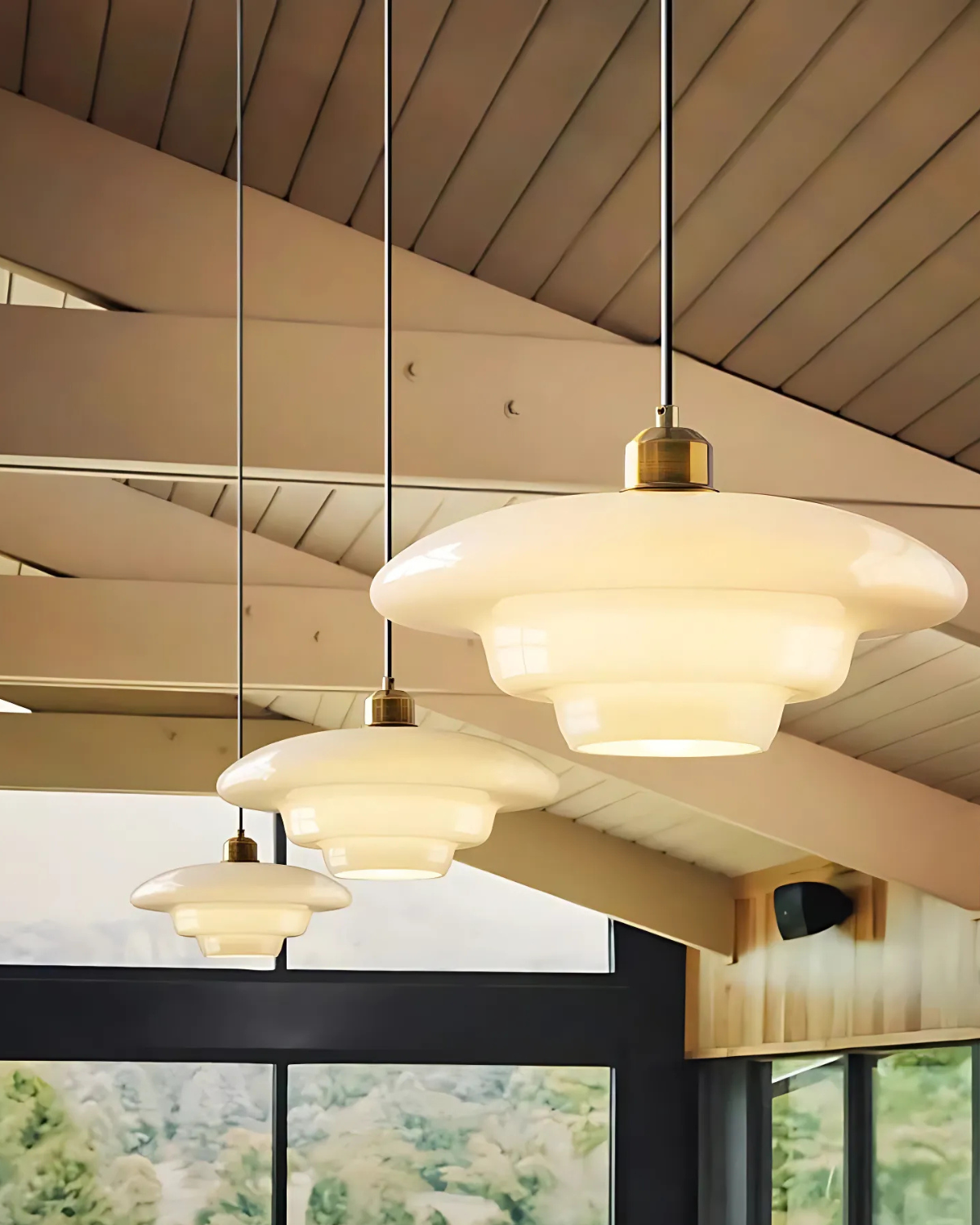 Luselle | Objesna svjetiljka u obliku oblaka od retro opalnog stakla | Orntli