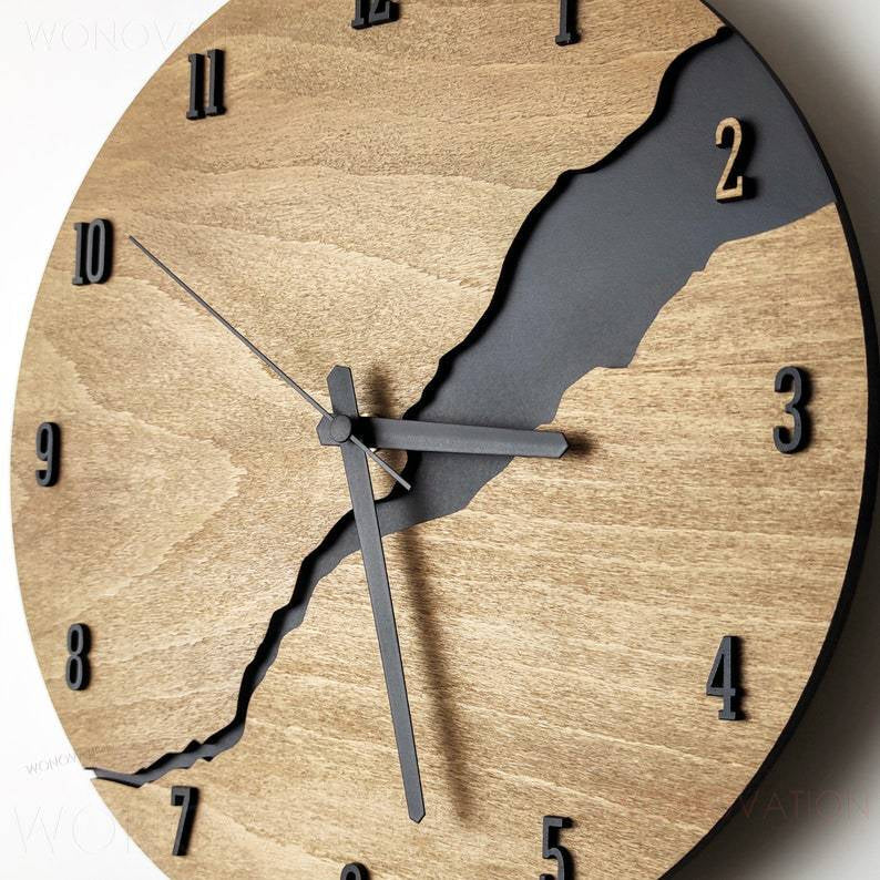NordicCrack – Reloj de Pared Único con Elegancia Rústica y Acabado de Madera Agrietada
