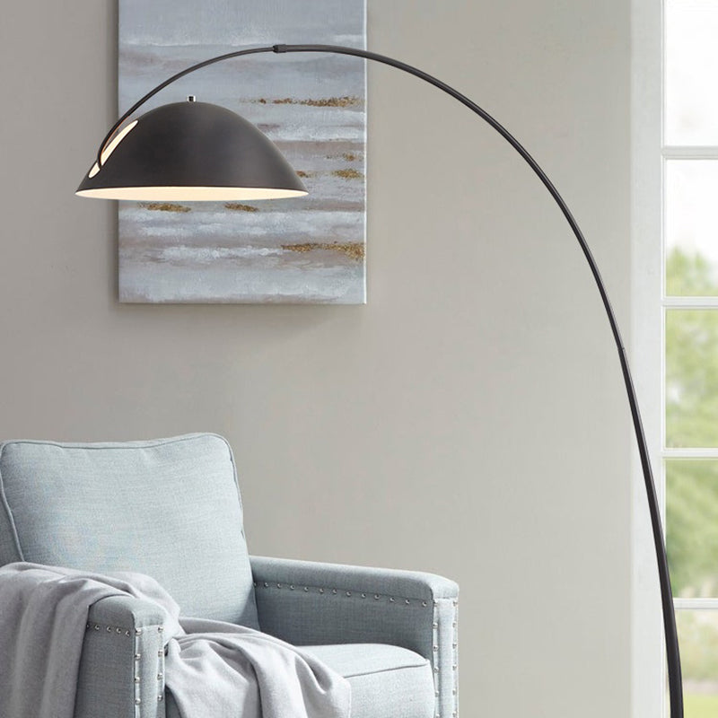 Lampadaire métallique noir Avi Modrn en forme de canne à pêche — résistant à la rouille