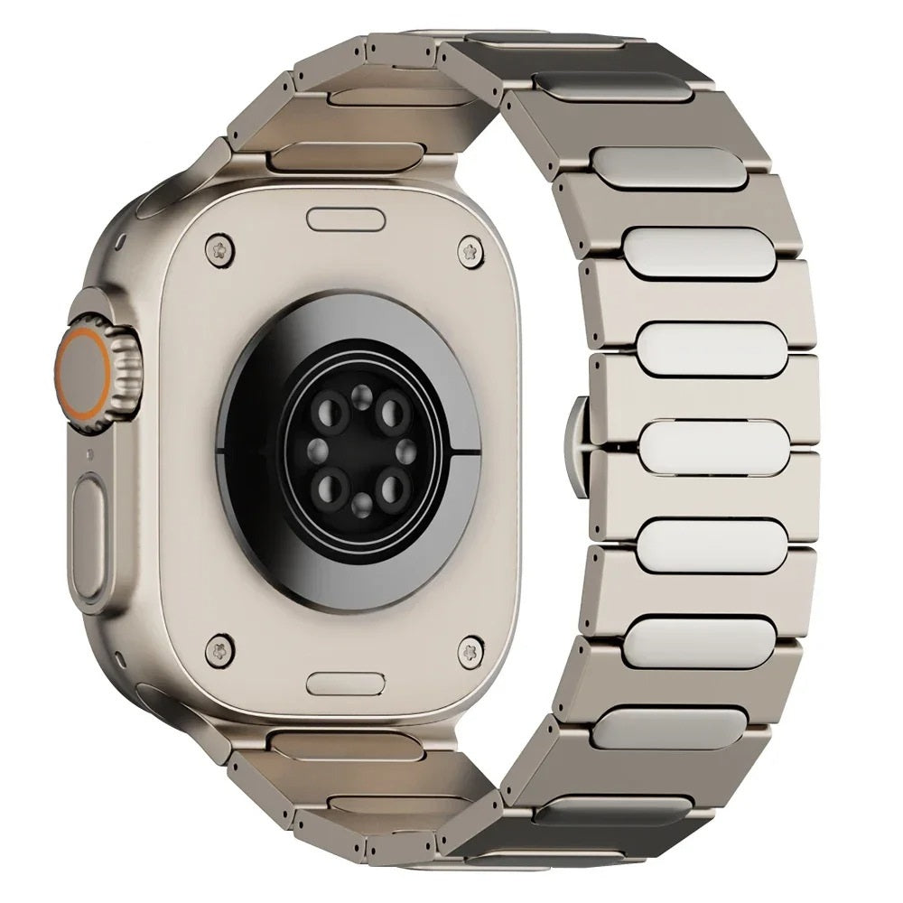 Titanirannekoru + perhoslukko Apple Watch Ultra 1/2:lle