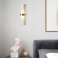 GlowLight – moderne vegglampe laget av rør i matt glass i varm hvit for stuen