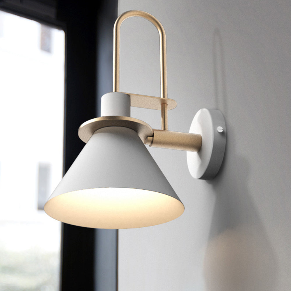 Valentina Vintage Horn Shape Metal Wall Lamp, Living room/Bedroom/Bathroom - Neutralighting