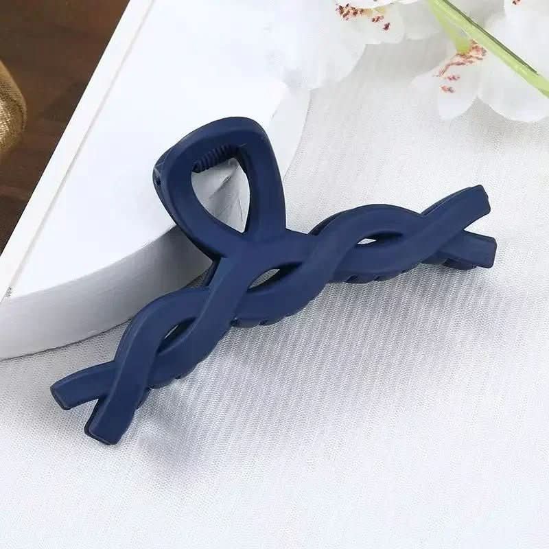 LumiLock Elegant Hair Clip With Strong Hold For All Hair Types