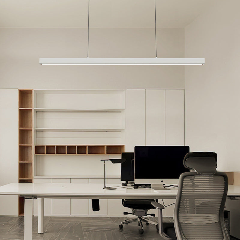Liniowa lampa wisząca Orva — klasyczny czarno-biały design, minimalistyczne ściemnialne oświetlenie LED
