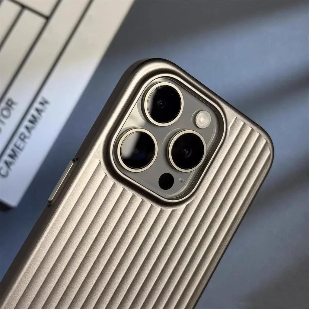 NovaGuard Titanium Shield Pro iPhone Hülle Edition Serie