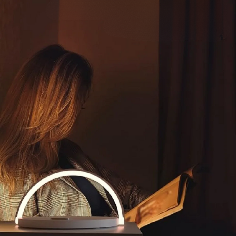 LumaCharge | Bežični punjač od 15W s podesivom dodirnom lampom za iPhone i AirPods | Orntli