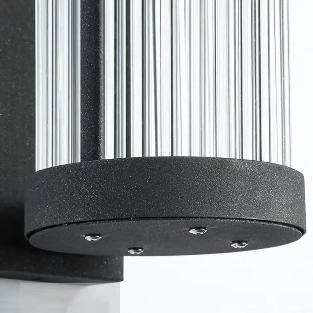 Applique murale extérieure Yoru en métal/verre noir - semi-cylindrique, LED intégrée, indice IP65