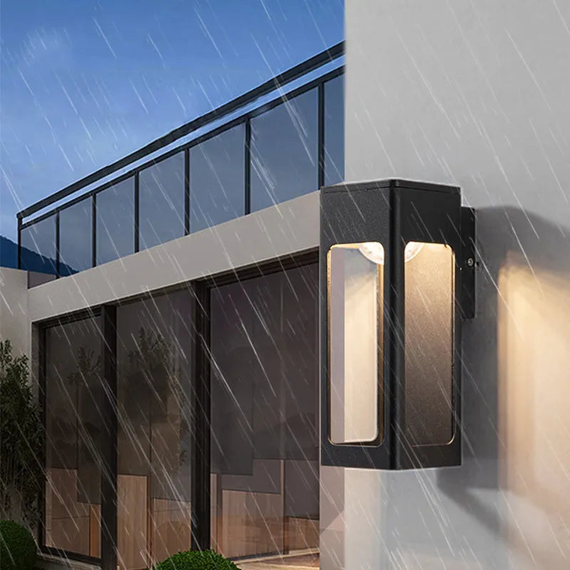 Venkovní nástěnné svítidlo Solith — voděodolné IP65, minimalistický geometrický design, teplá žárovka v balení